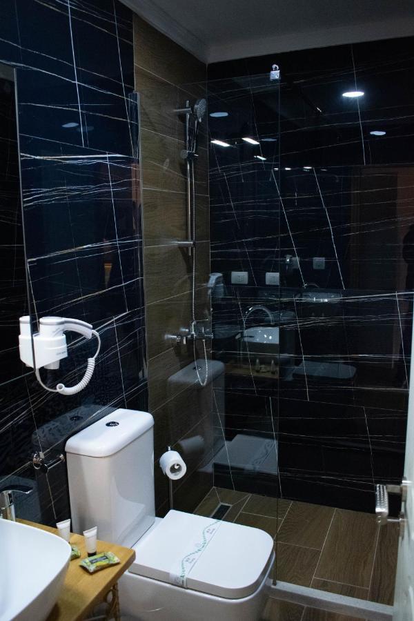 Te Kalaja Rooms Гирокастра Экстерьер фото